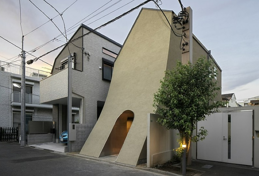 Японската къща, която се топи