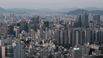 Милениалите и поколението Z на бунт срещу 69-часовата работна седмица в Южна Корея