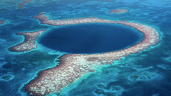 Втората по големина синя дупка в света откриха край бреговете на Мексико