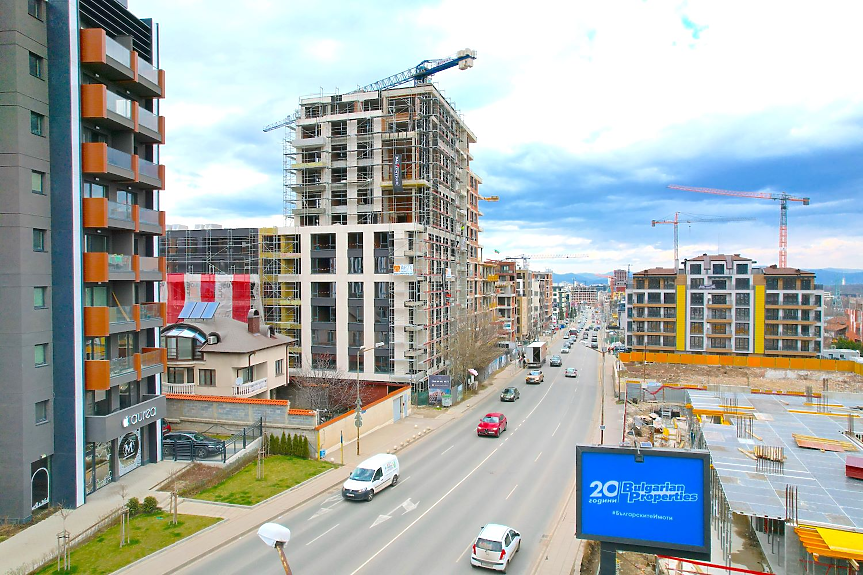 Лидерът на пазара жилищни имоти у нас BULGARIAN PROPERTIES отбелязва 20 години успех в продажбата на имоти ново строителство с разпродадени от тях 20 емблематични сгради и комплекси.