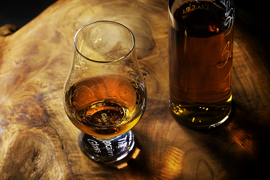 Една от най-ценните колекции уиски излиза на търг