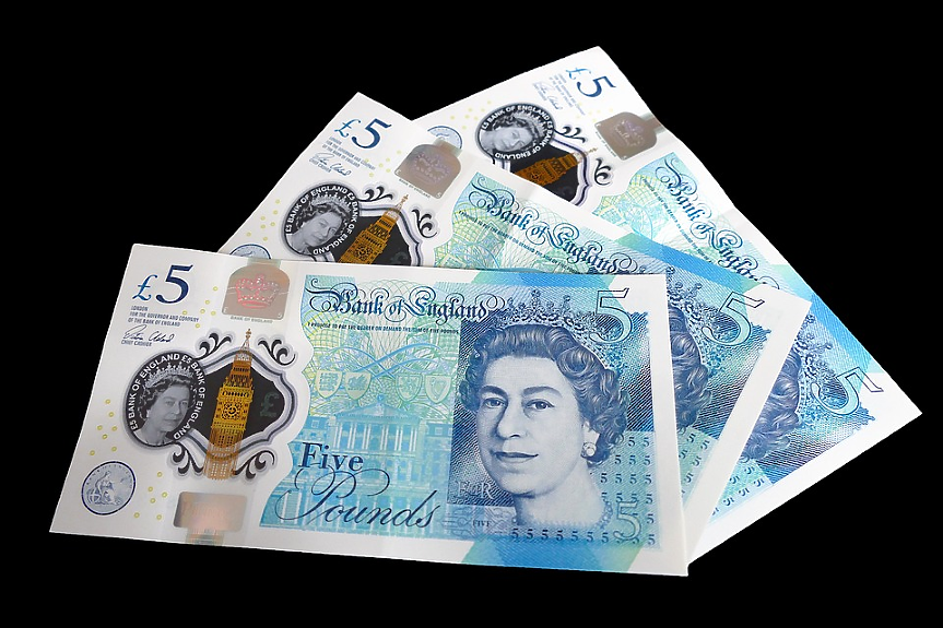 Британският паунд се представя по-добре от всяка друга основна валута през 2023 г.
