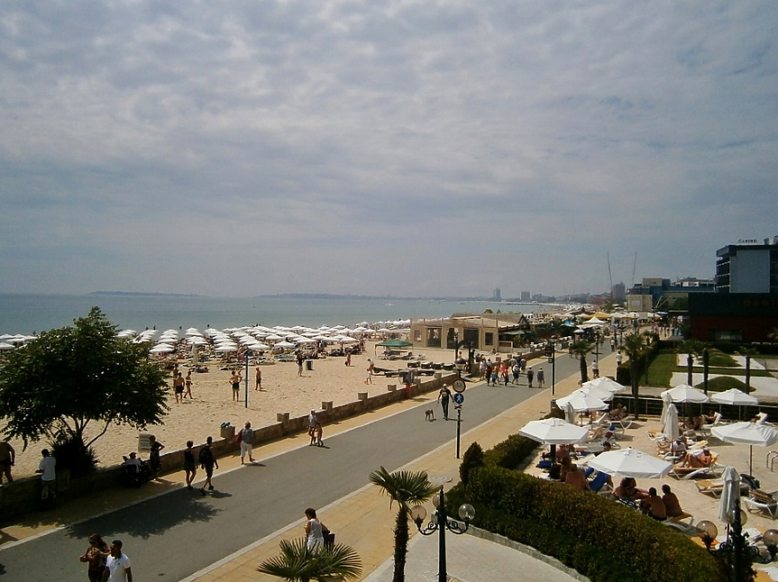 Чатботът на Google предлага България като място за евтина лятна ваканция