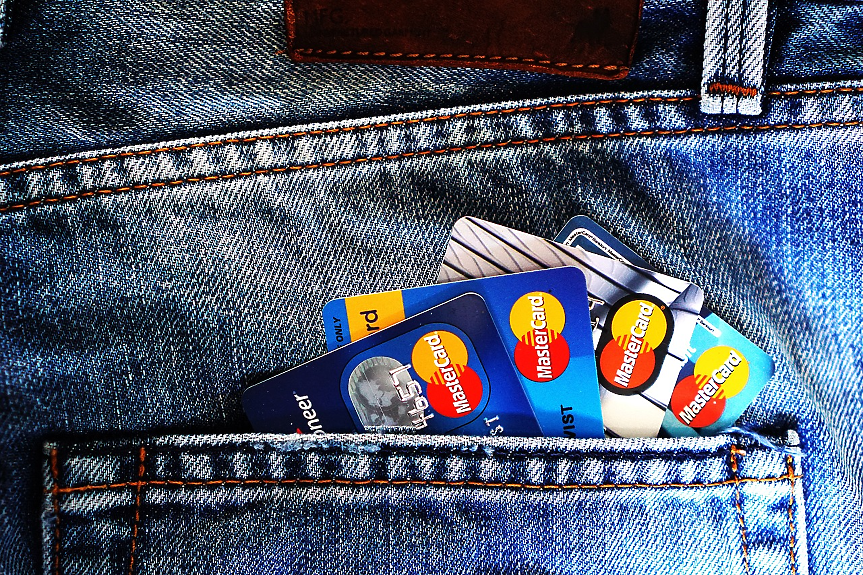 Mastercard стартира глобална програма за рециклиране на кредитни и дебитни карти