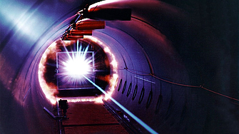 16.05.1960 г.: Заработва първият лазер в света