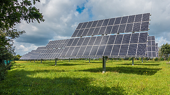 МАЕ: Слънчевата енергия ще привлича по $1 млрд. инвестиции дневно през 2023 г.