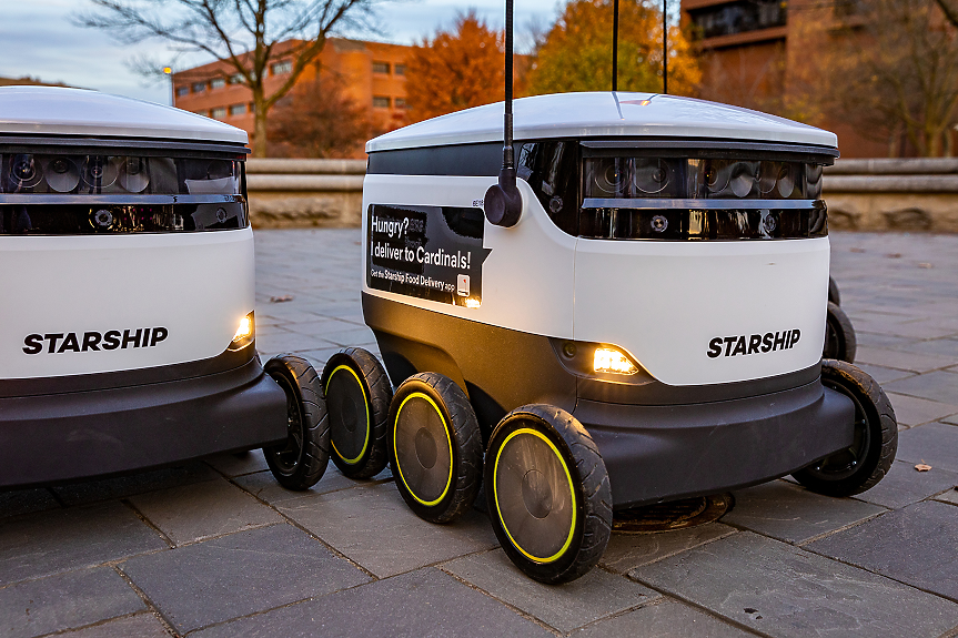 Европейски конкурент на Uber ще доставя храна с роботи