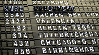 Хаосът по летищата в Европа може да спре, но скъпите билети ще останат