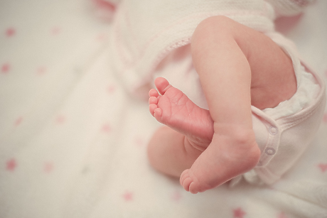 03.08.2001 г.: Ражда се първото бебе в България, заченато по метода инвитро