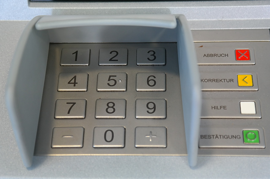 Защо в Германия продължават да взривяват банкомати?