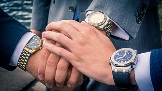 Пазарът на луксозни часовници сочи забавяне на световната икономика