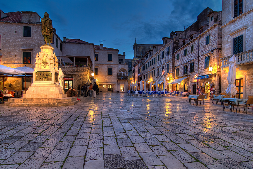 Без куфари на колелца по улиците на Дубровник