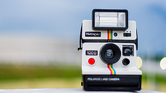 11.07.2001 г.: Компанията за моментни фотоапарати Polaroid обявява банкрут