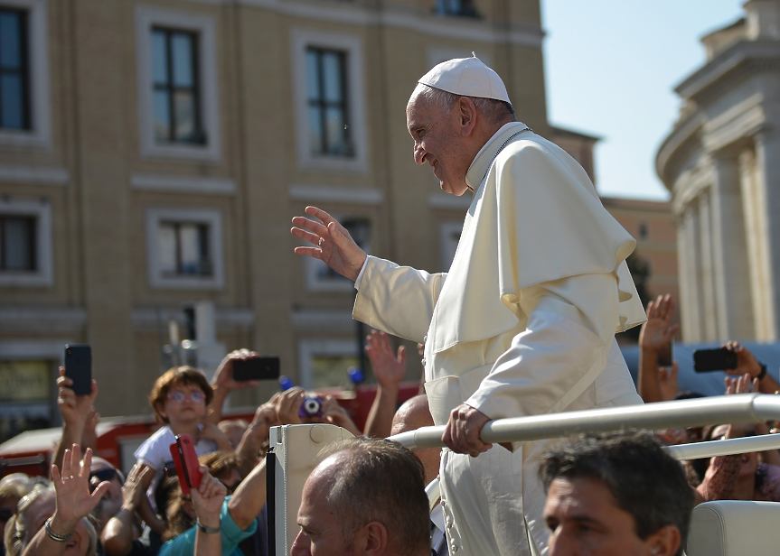 Папа Франциск предупреди за опасностите от изкуствения интелект