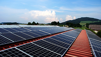 Строят най-големия соларен парк у нас на територията на летище Силистра