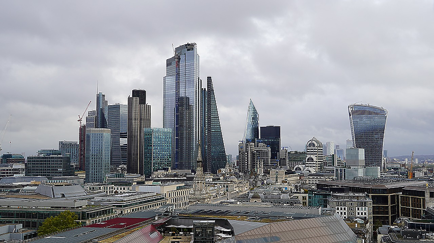 Лондон страда от офис рецесия