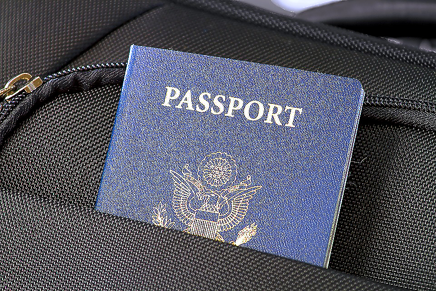 Семейство пропусна ваканция за 9000 евро заради скенер на летището, разкъсал паспорт