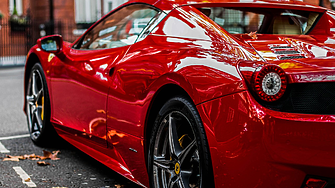 Ferrari вече приема плащания в криптовалути в САЩ
