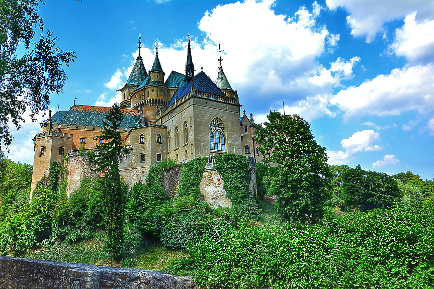 Омайната красота на Източна Европа: От приказни замъци до старинни градове