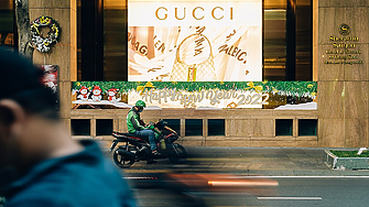 Служителите на Gucci стачкуват, не искат да се местят в Милано