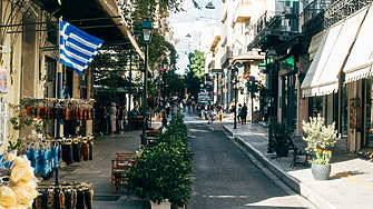Имотите в Гърция поскъпват с близо 12% за година