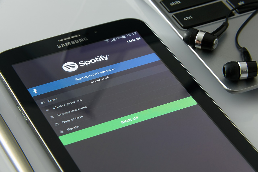 Spotify променя начина, по който плаща на изпълнителите