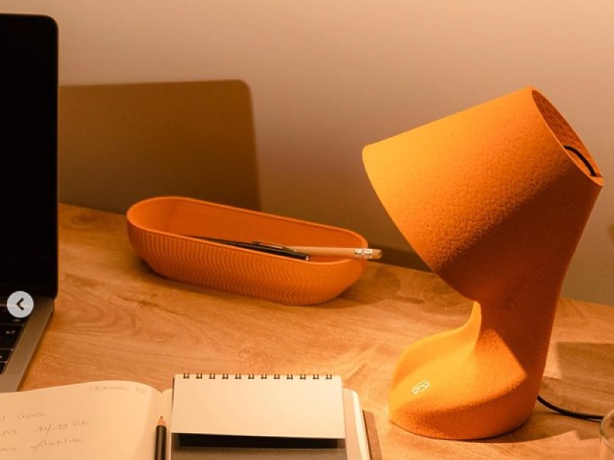 Италианската компания, която прави мебели от портокалови кори 