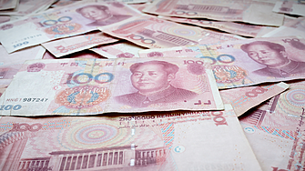 Китай предприема спешни мерки в подкрепа на юана
