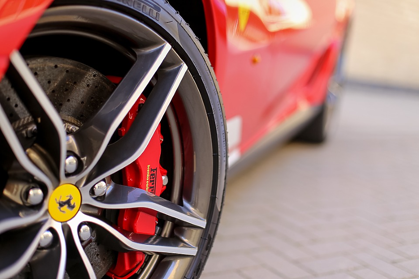 Ferrari с рекордна печалба през 2023 г.