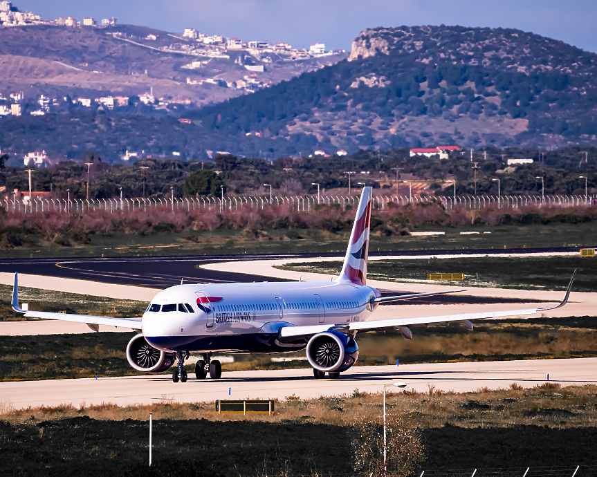 Гърция продава през борсата 30% от летището в Атина