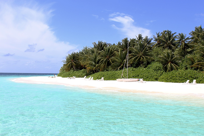 Малдивите изправени пред бойкот на един от най-големите си туристически пазари