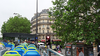 Парижани одобриха по-високите такси за паркиране в центъра