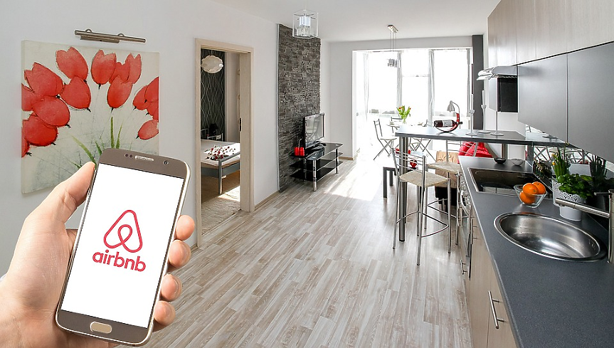 Airbnb забранява използването на охранителни камери в имотите в платформата