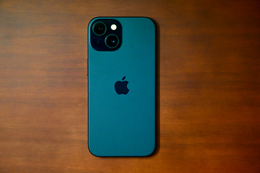 Apple води преговoри с Google за използване на Gemini в iPhone