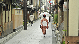 Защо Киото затваря улици в квартала на гейшите?  