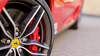 Ferrari: Емоцията от рева на двигателя няма да бъде изгубена при EV моделите