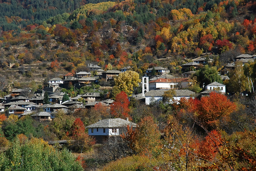 Село Ковачевица е запазило автентичния си вид от XVIII – XIX век и е обявено за архитектурно-исторически резерват. 