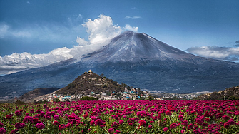 Най-опасният активен вулкан в Мексико отмени полети