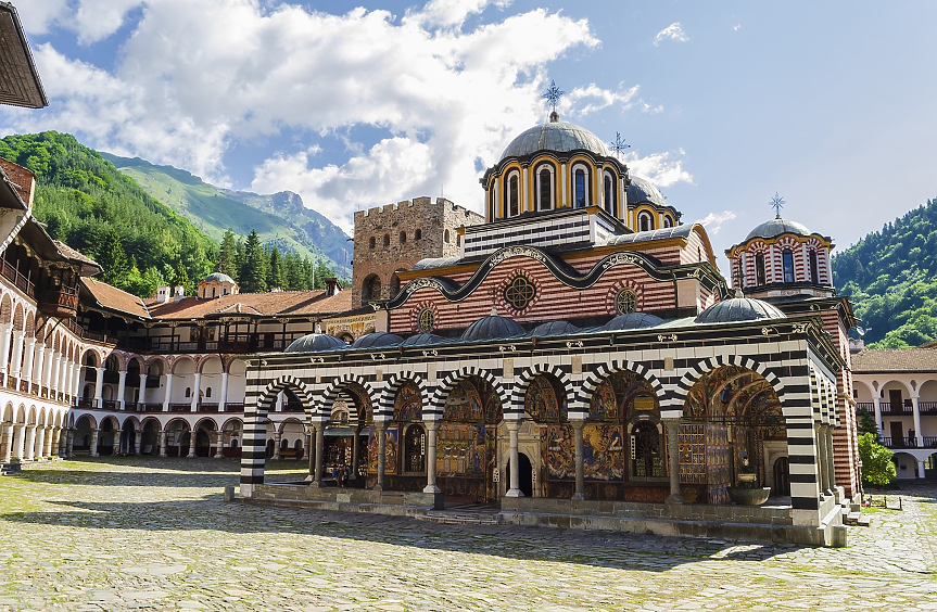 Рилски манастир „Свети Иван Рилски“ е един от най-значимите културни паметници в България, символ на страната, включен в Списъка на световното наследство на ЮНЕСКО.