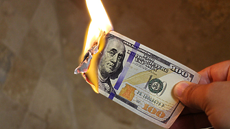 ING: Крахът на долара е преувеличен
