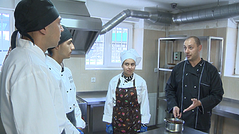 Професионалната гимназия по туризъм в Самоков има учебен ресторант и кухня