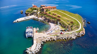 Остров Света Анастасия открива летния сезон днес