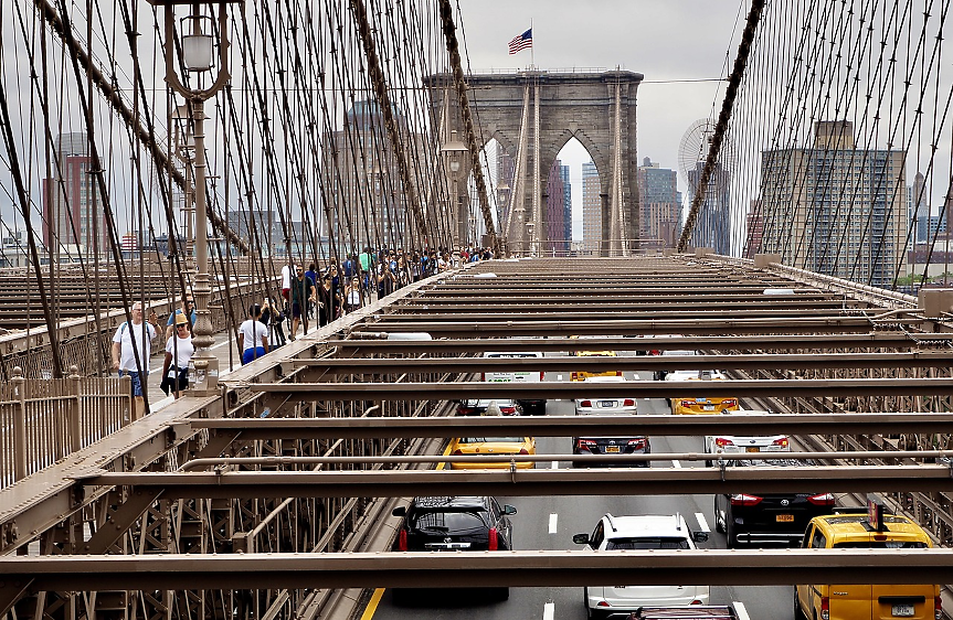 Хиляди мостове в САЩ рухват при сблъсък?