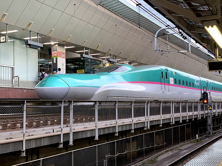 Частни стаи се появяват в някои от японските влакове-стрели