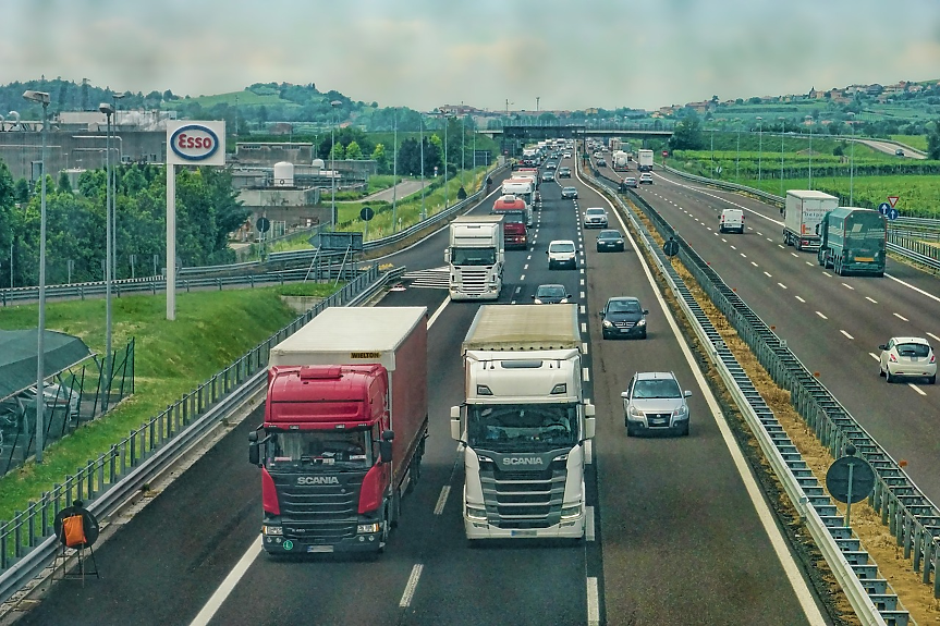 ЕС одобри закон за намаляване на CO2 емисиите на камионите