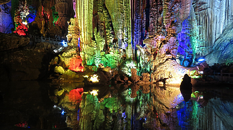 Най-късата и дълбока река в света, която изчезва в подземна пещера