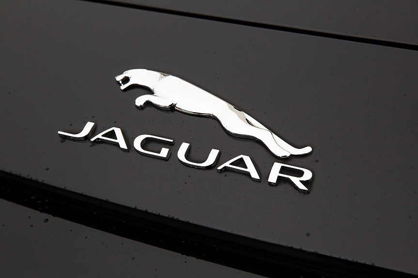 Jaguar спря продажбата на нови автомобили във Великобритания