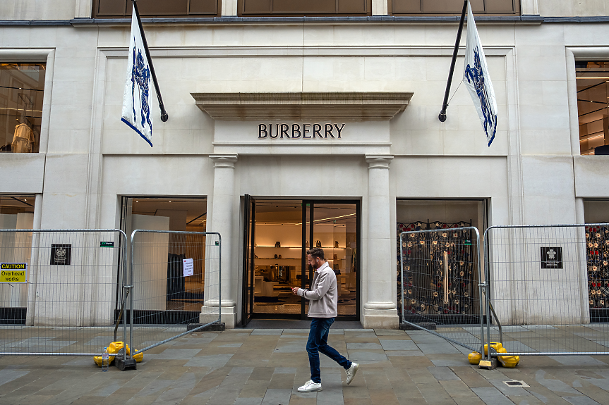 Burberry съкращава 1700 работни места по света