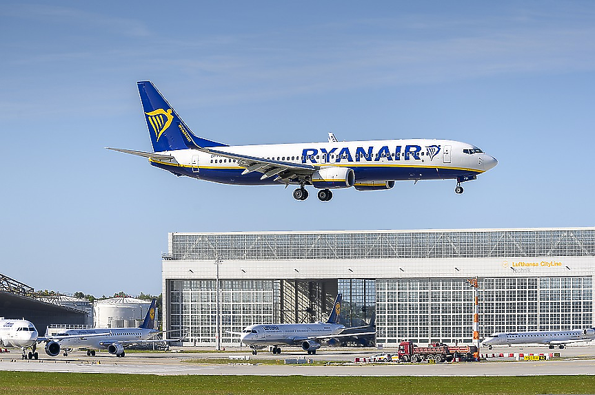 Белгийски политик изроди бебе на полет на Ryanair