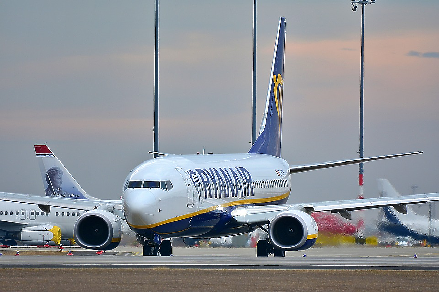 Ryanair спира да лети от три френски летища заради данък върху самолетните билети